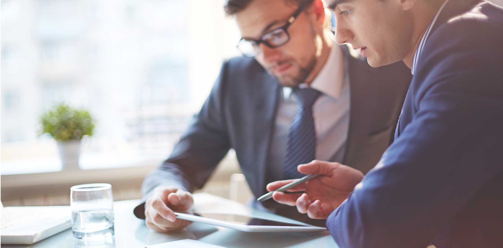 An accountant with his client